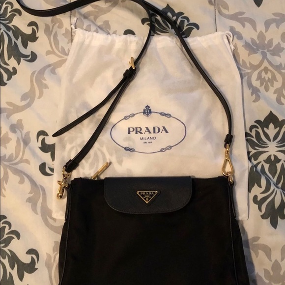 Authentic Prada Tessuto Saffiano Nylon Crossbody - Picture 2 of 8